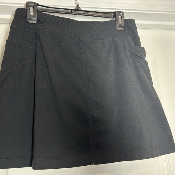 Athleta Dresses & Skirts - Athleta Athletic Skirt‎ with Shorts